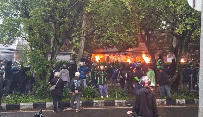 Demo Ricuh hingga HUT Kota Bandung ke-215