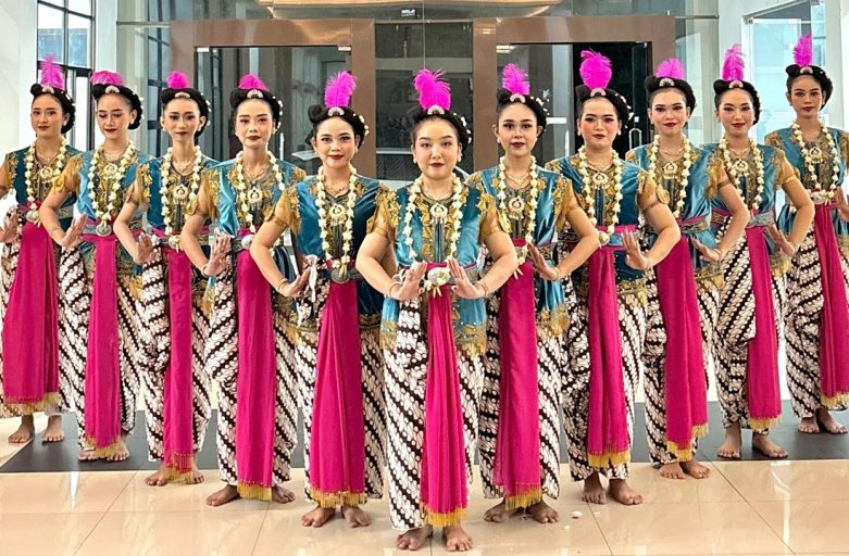 Pendidikan Lewat Seni Tari Tradisional
